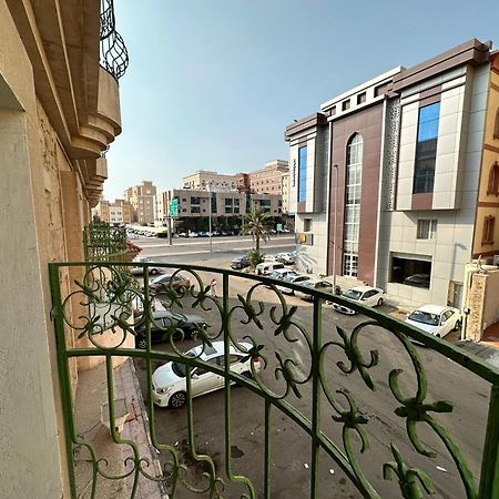 Delmon Hotel Suites Dżedda Zewnętrze zdjęcie