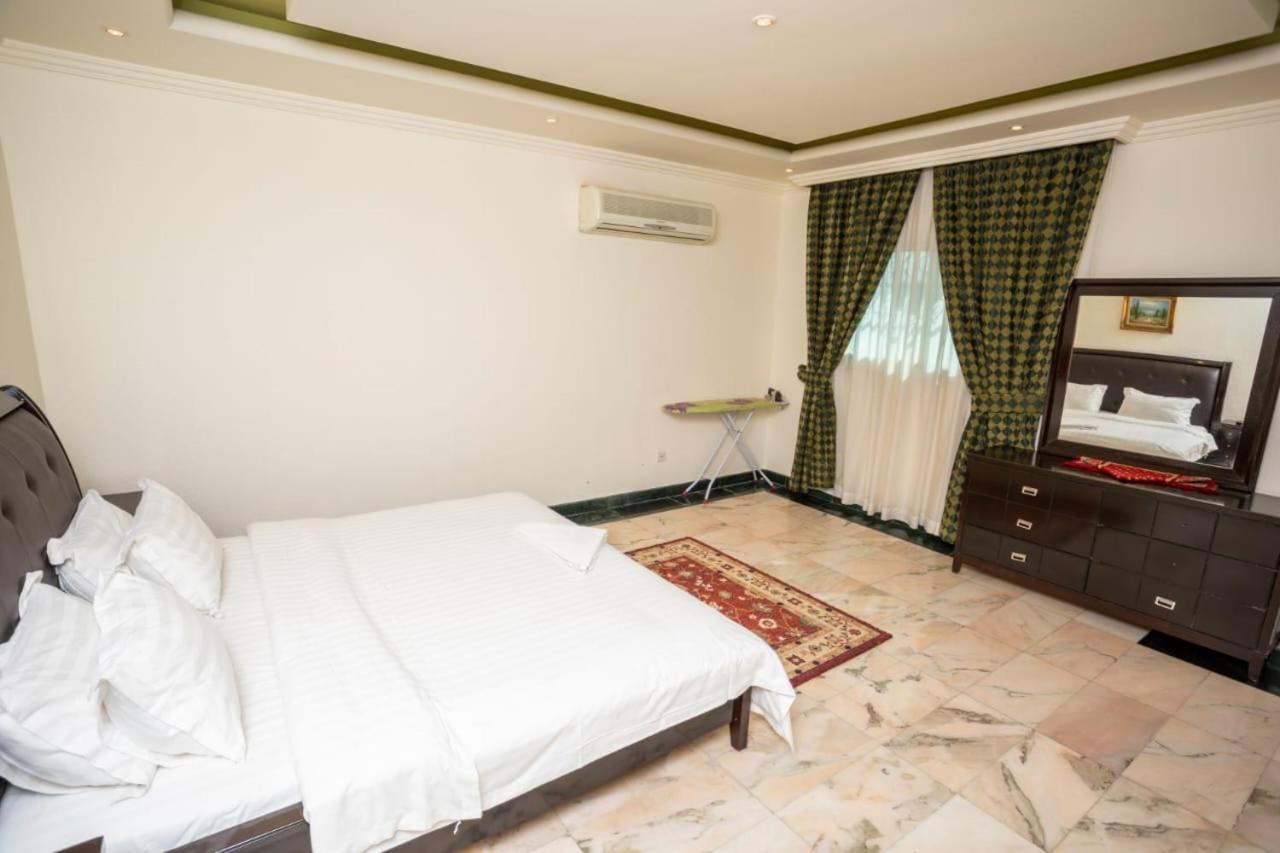 Delmon Hotel Suites Dżedda Zewnętrze zdjęcie
