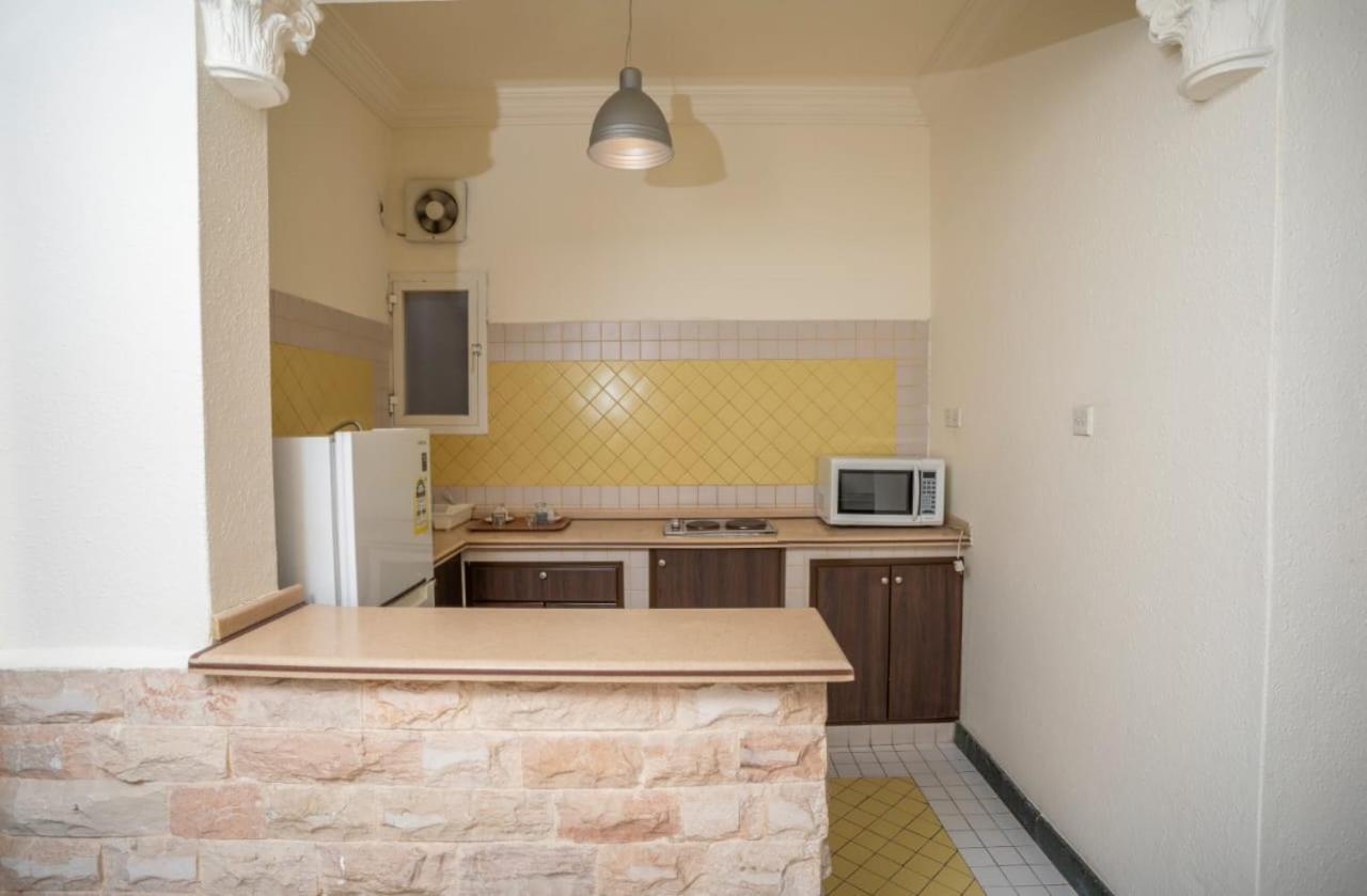 Delmon Hotel Suites Dżedda Zewnętrze zdjęcie