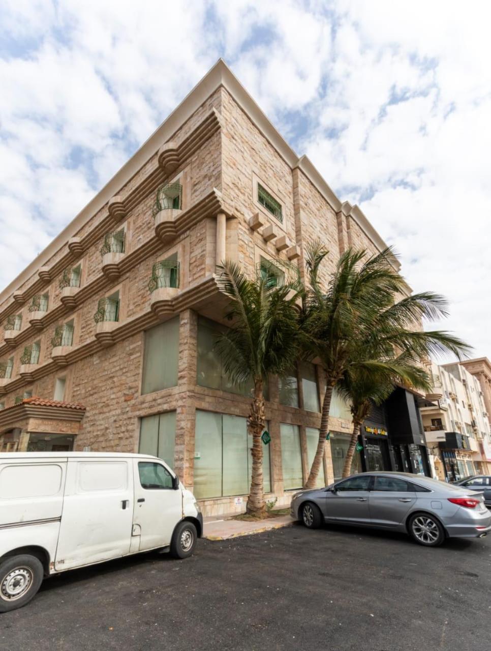 Delmon Hotel Suites Dżedda Zewnętrze zdjęcie