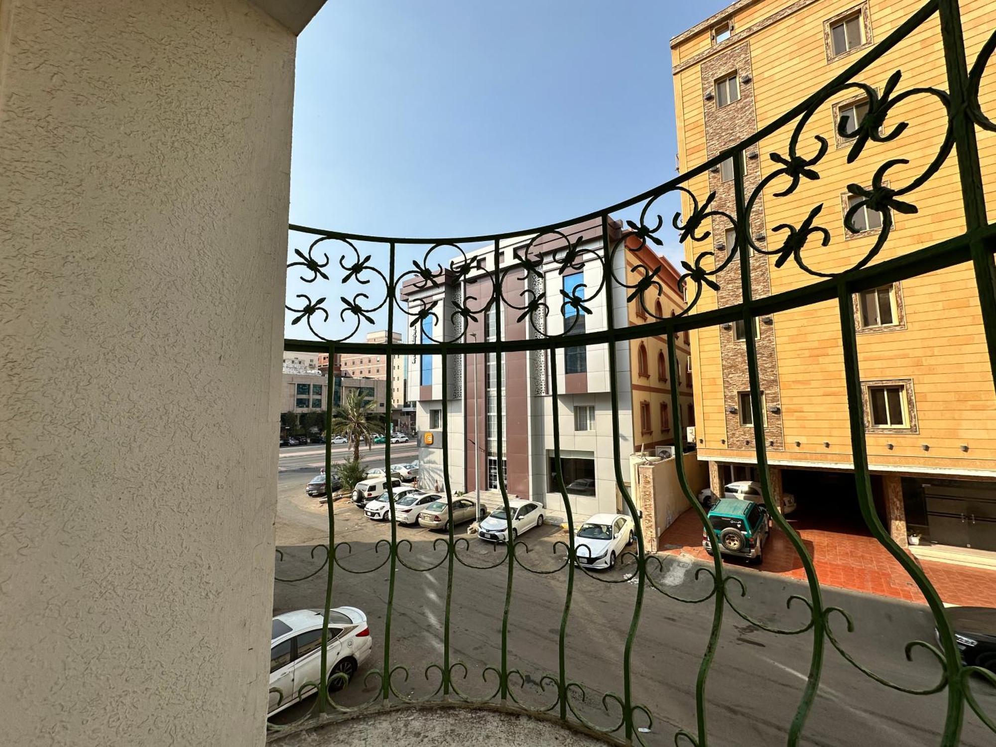 Delmon Hotel Suites Dżedda Zewnętrze zdjęcie